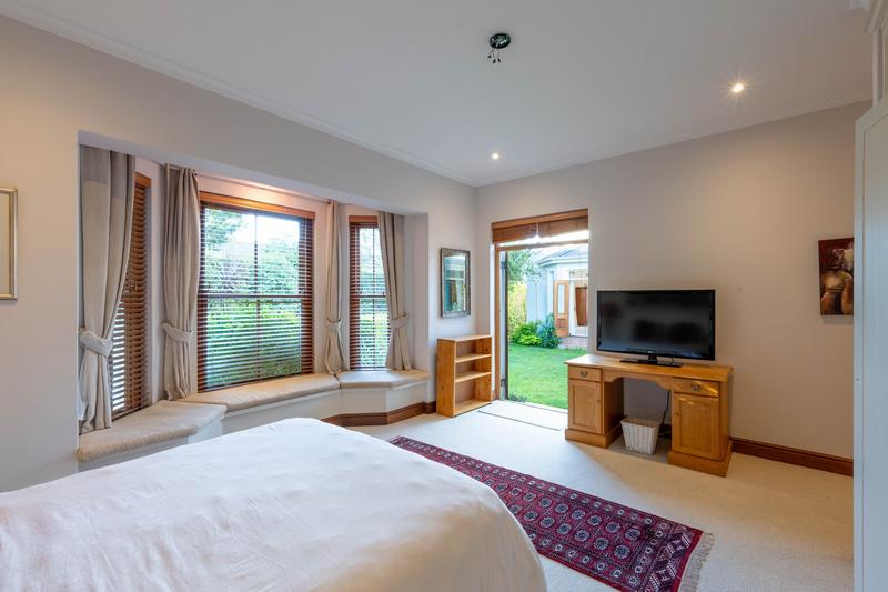 To Let 4 Bedroom Property for Rent in Steenberg Estate Western Cape